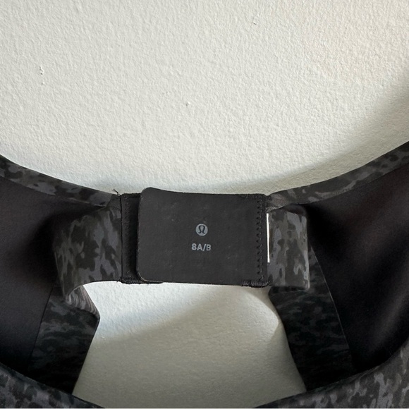 LULULEMON In Alignment Straight-Strap Bra - Light Support A/B Cup - Picture 7 of 10